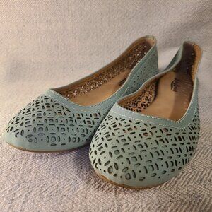 Green leather laser cut Lucky Brand flats size 7M